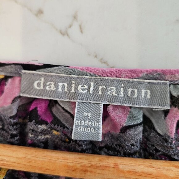 Daniel Rainn Embroidered Peasant Cottagecore Top Pink Oversized Small Petite - Picture 5 of 9